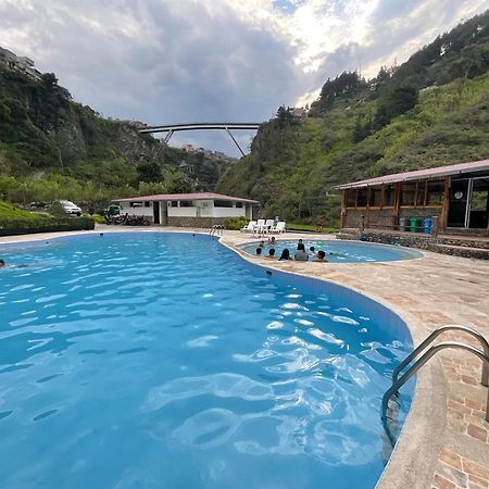 Playita Salomon Hotell Baños Exteriör bild