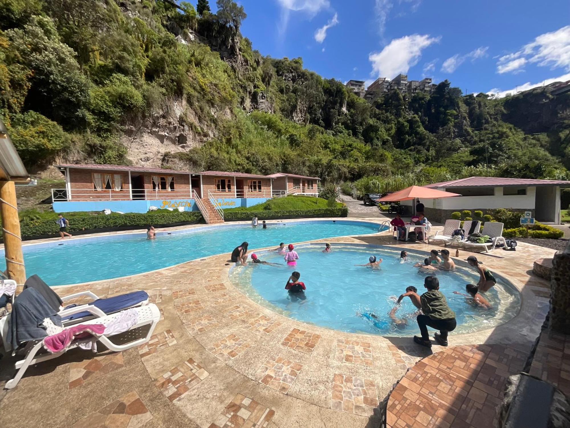 Playita Salomon Hotell Baños Exteriör bild