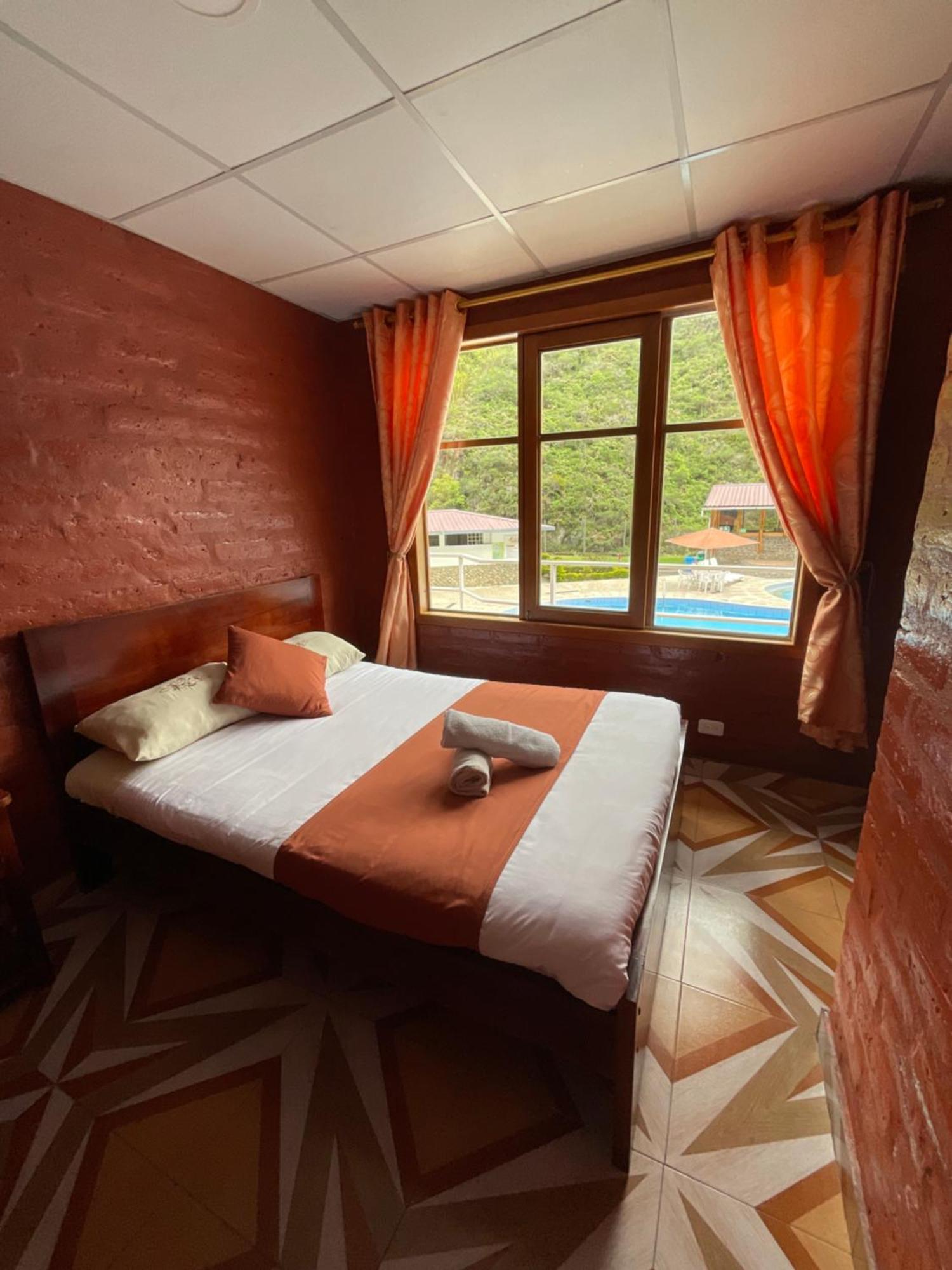 Playita Salomon Hotell Baños Exteriör bild